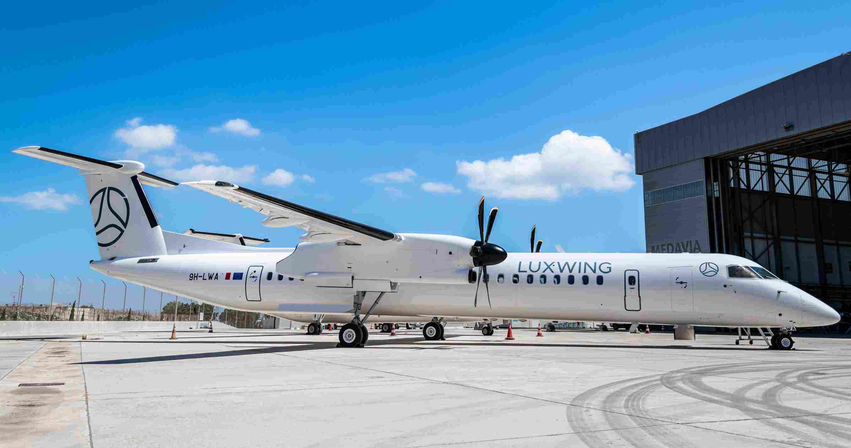 DHC 8