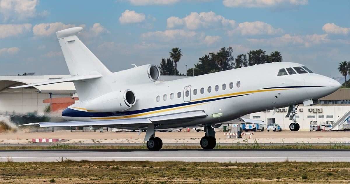 Private Jet at LaGuardia Airport