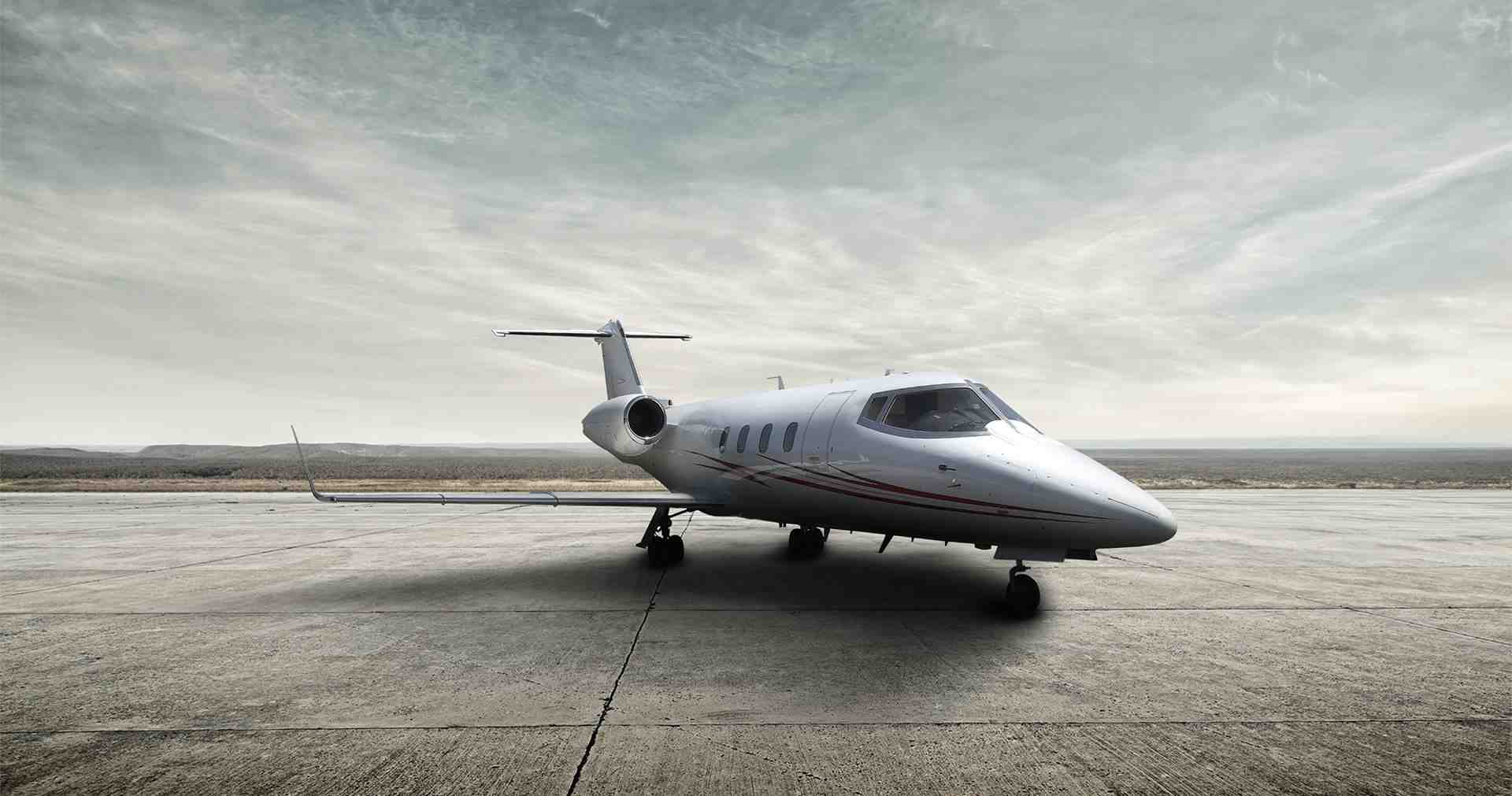 Learjet 55